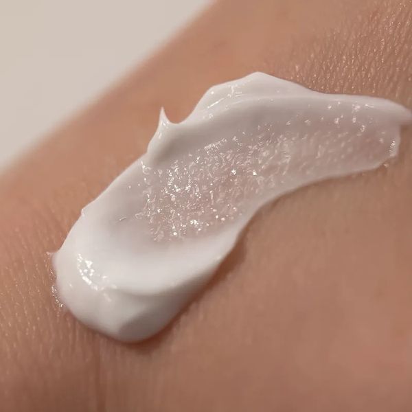 Лосьйон для тіла з насиченим ароматом стиглої вишні Cherry Body Lotion (300ml) 34807 фото